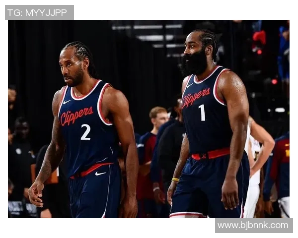 篮网与快船对决精彩回顾赛场瞬间与球员表现全解析