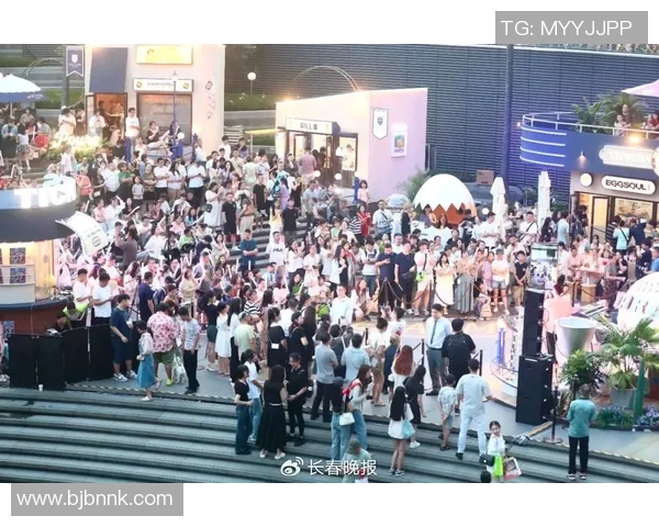深圳滑板队的蜕变之旅：从街头文化到竞技舞台的纪实探索